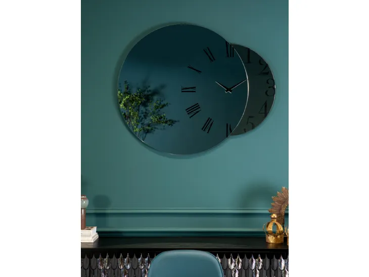 Orologio di design Fusion in cristallo fumé di Tonin Casa