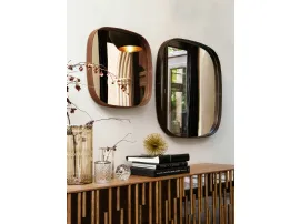 Specchio Vega con cornice in vero cuoio di Tonin Casa