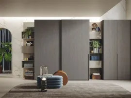 Armadio Ante Scorrevoli 08 in rovere fumo con elementi Free e contenitori Live di Morassutti