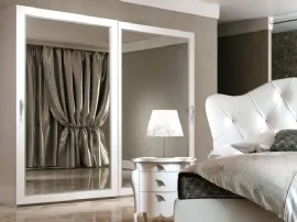 Armadio ad ante scorrevoli Robin con Specchi di Euro Design