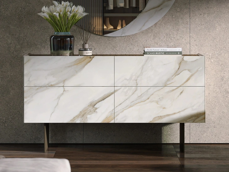 Comò Cristalia in vetro stampato di Tonin Casa