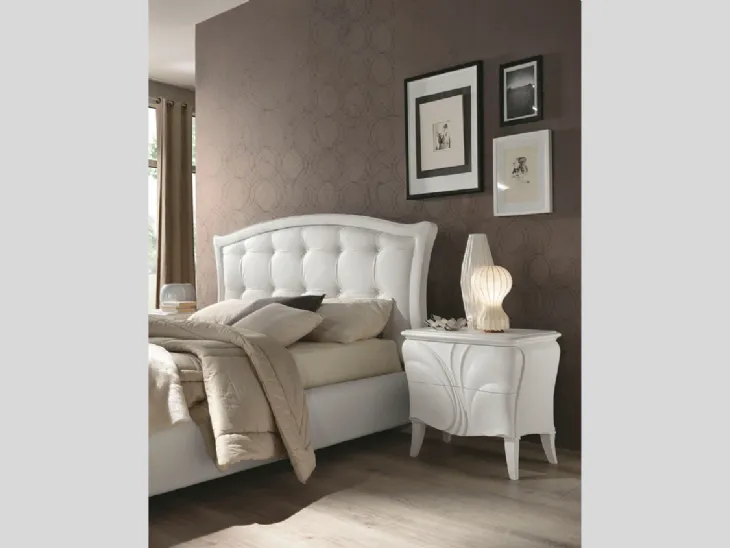 Comodino bombato in legno di frassino bianco Fiocco di Euro Design