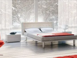 Letto in legno con testiera in ecopelle imbottita e trapuntata Alyson Fratelli Elli