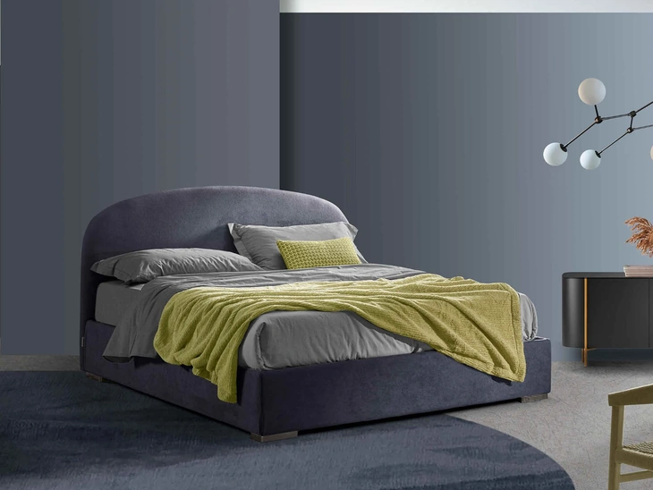 Letto in tessuto con testiera Andromeda di Lettissimi