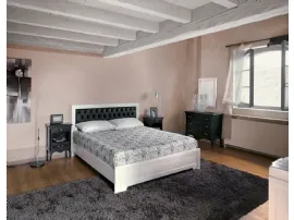 Letto in legno con testiera in pelle trapuntata Desiree di Tonin Casa