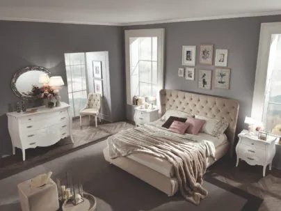 Letto Viola con testiera imbottita e trapuntata di Euro Design