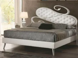 Letto Giorgia con testiera ondulata di Euro Design