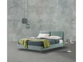 Letto in tessuto con testiera Alisha di Lettissimi