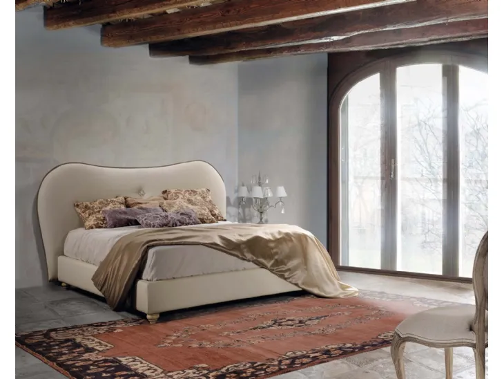 Letto imbottito Bernadette di Lettissimi