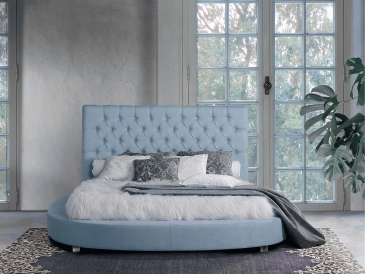 Letto matrimoniale classico Imperiale di Lettissimi