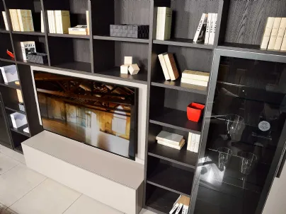 Libreria a muro in legno Ciack di Fratelli Elli
