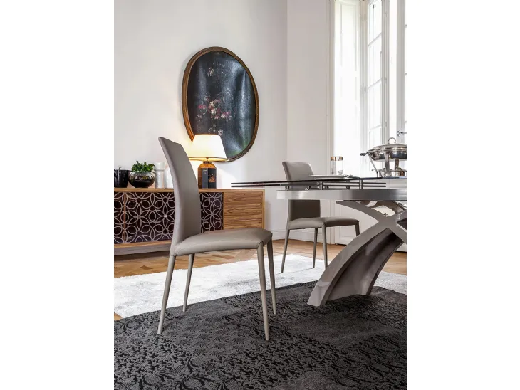 Sedia Charm rivestita in pelle di Tonin Casa