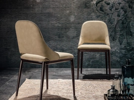 Sedia Malva con seduta rivestita pelle di Tonin Casa