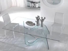 Tavolo di design Axel in cristallo con base curvata di La Vetreria