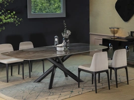 Tavolo Style in ceramica di Tonin Casa