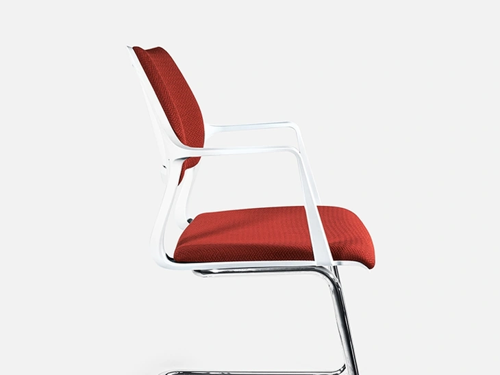 Sedia per Ospiti e Attesa Shell di Gierre